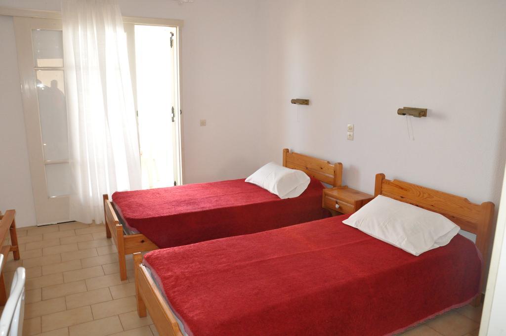 Koskinas Apartments アカラヴィ 部屋 写真