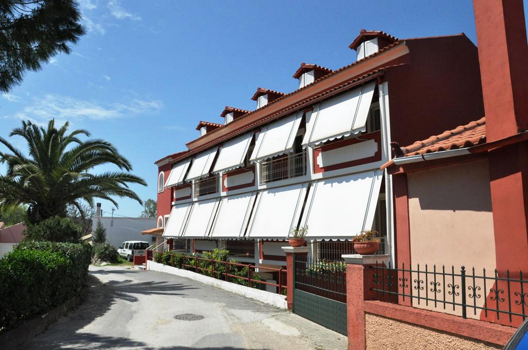 Koskinas Apartments アカラヴィ エクステリア 写真